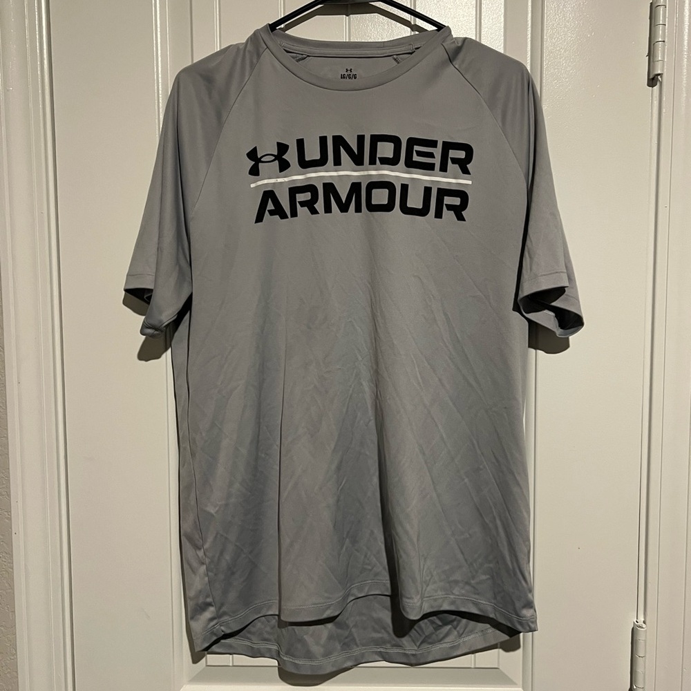 Under Armour Men's Gray Short Sleeve Tee
